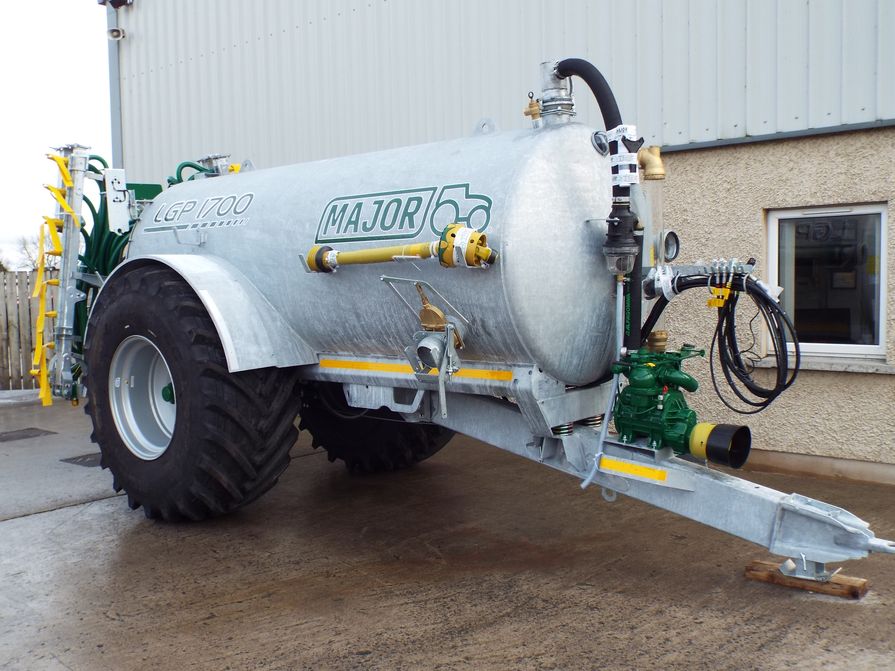 1700 Gallon Vaccum Tanker