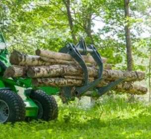 Hydraulic Log Grab for Avant 745 Loader / Telehandler